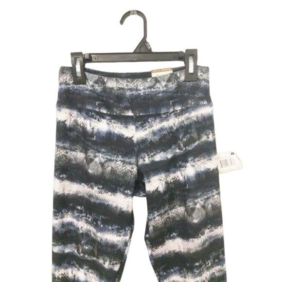 Balance Collection Python Print Leggings - Picture 5 of 5